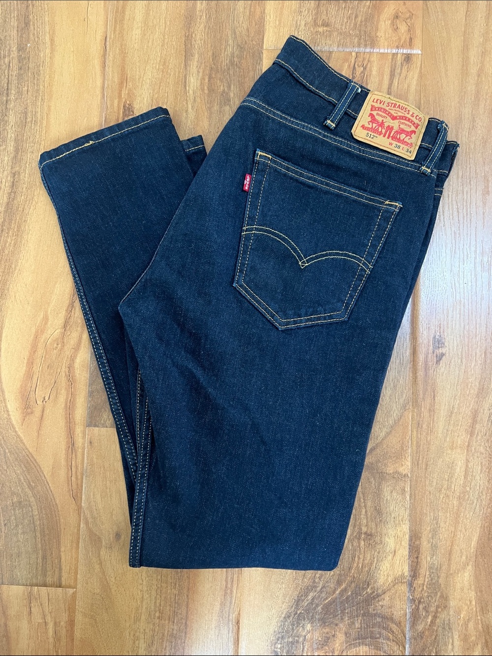 Levi's Men's Indigo Slim Jeans with Contrast Stitching